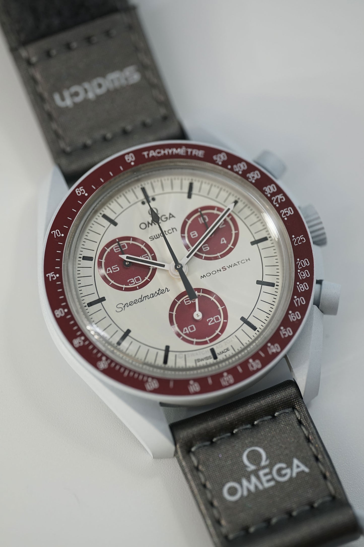 Omega Speedmaster X Swatch - Mission To Pluto