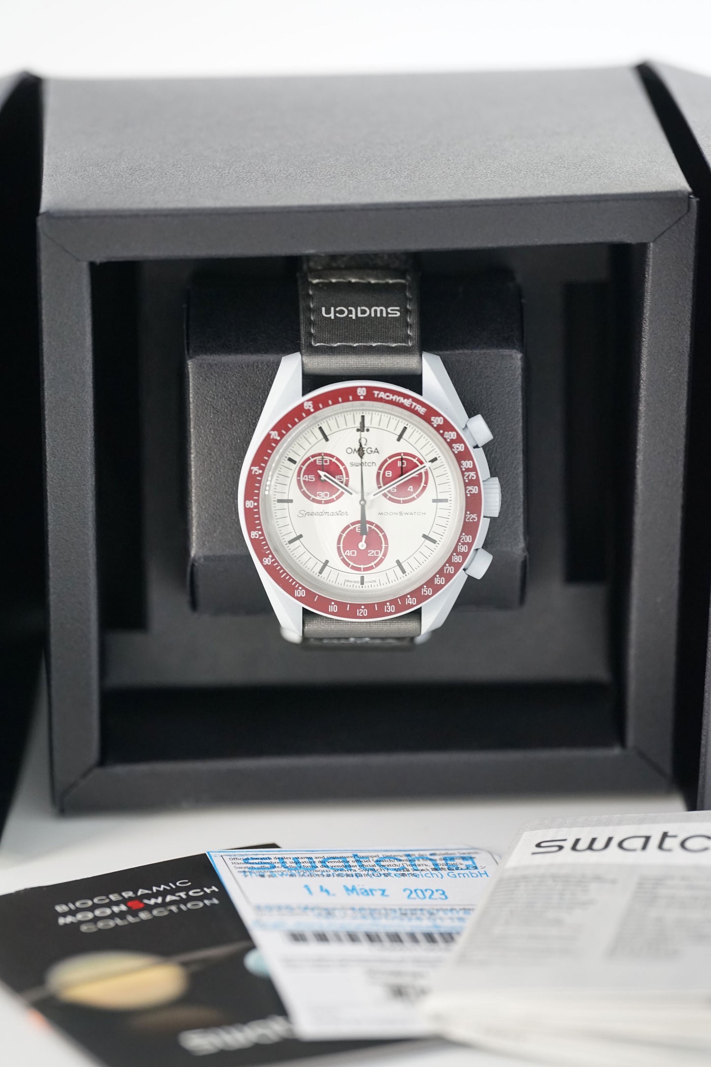 Omega Speedmaster X Swatch - Mission To Pluto